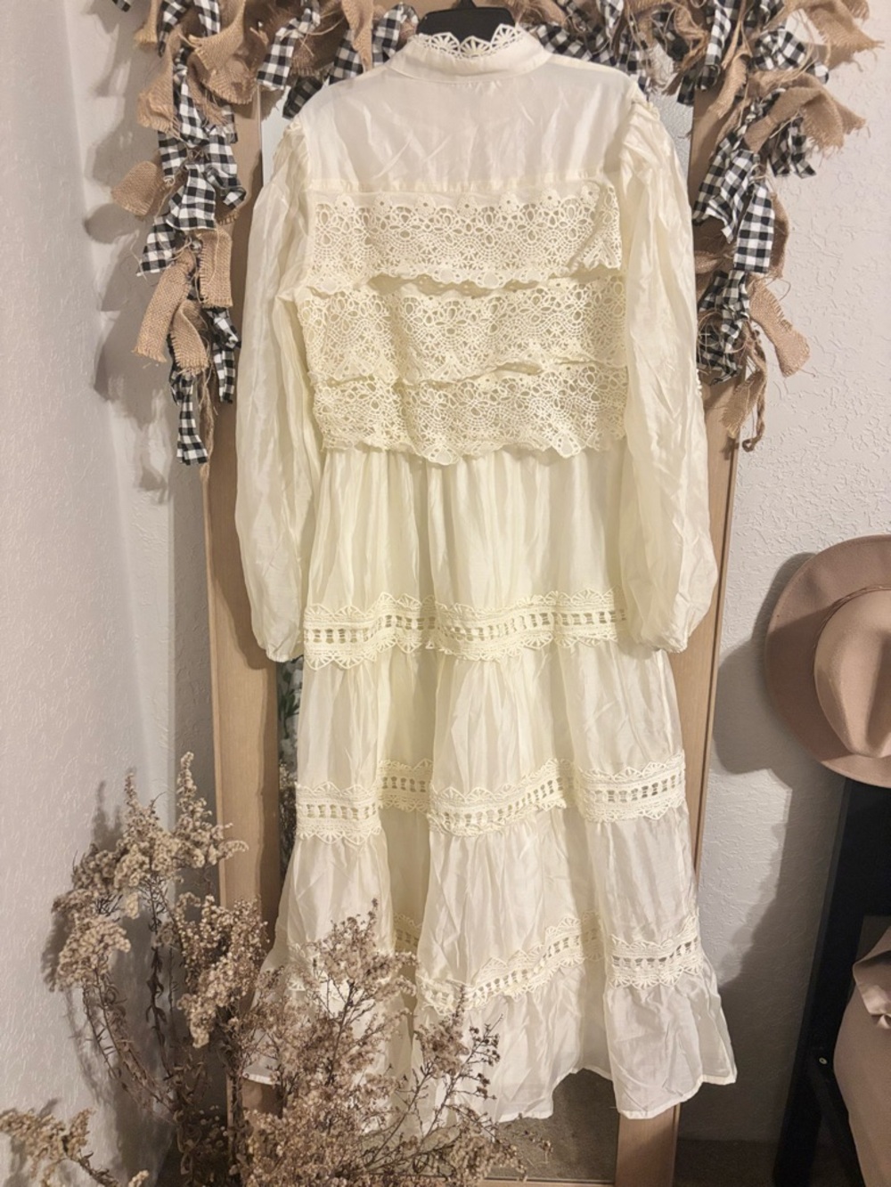 🤎Lace Detailed Tiered Dress🤎 - Picture 4 of 6